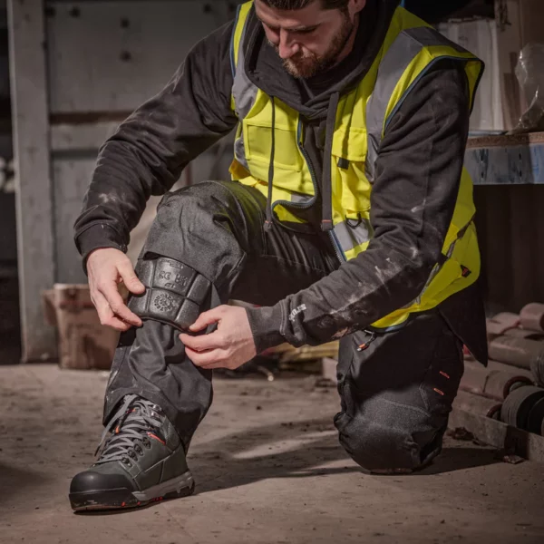 Scruffs Ergonomic EVA Knee Pads - Image 3